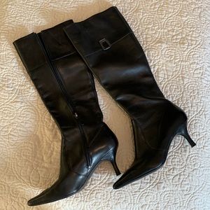 Joan & David Black Leather Boots size 6.5W
